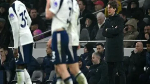 根伟直面10分处罚挑战：步步为营，坚信团队力量再创辉煌