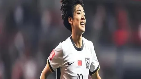 国足外围赛连下两城，张玉宁补时绝杀巴林1：0取胜